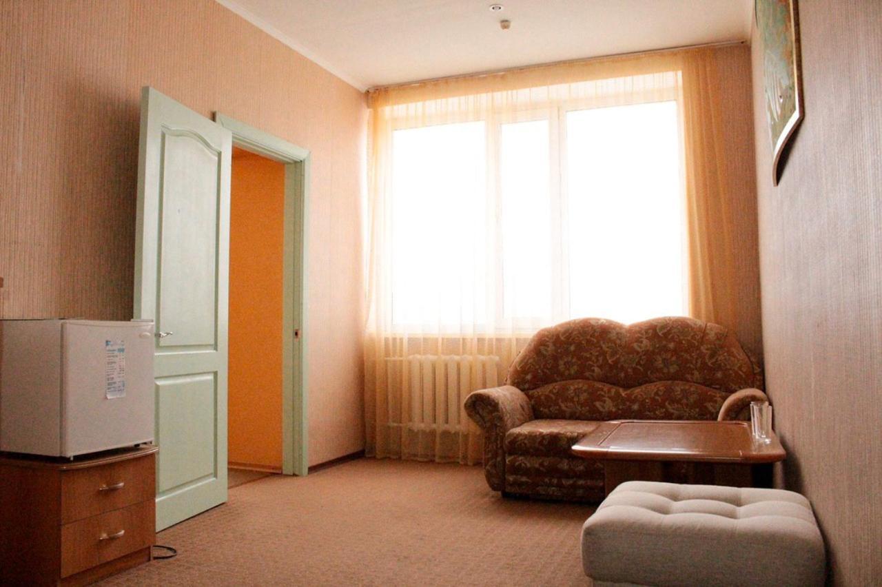 Павлодар Hotel Exterior foto